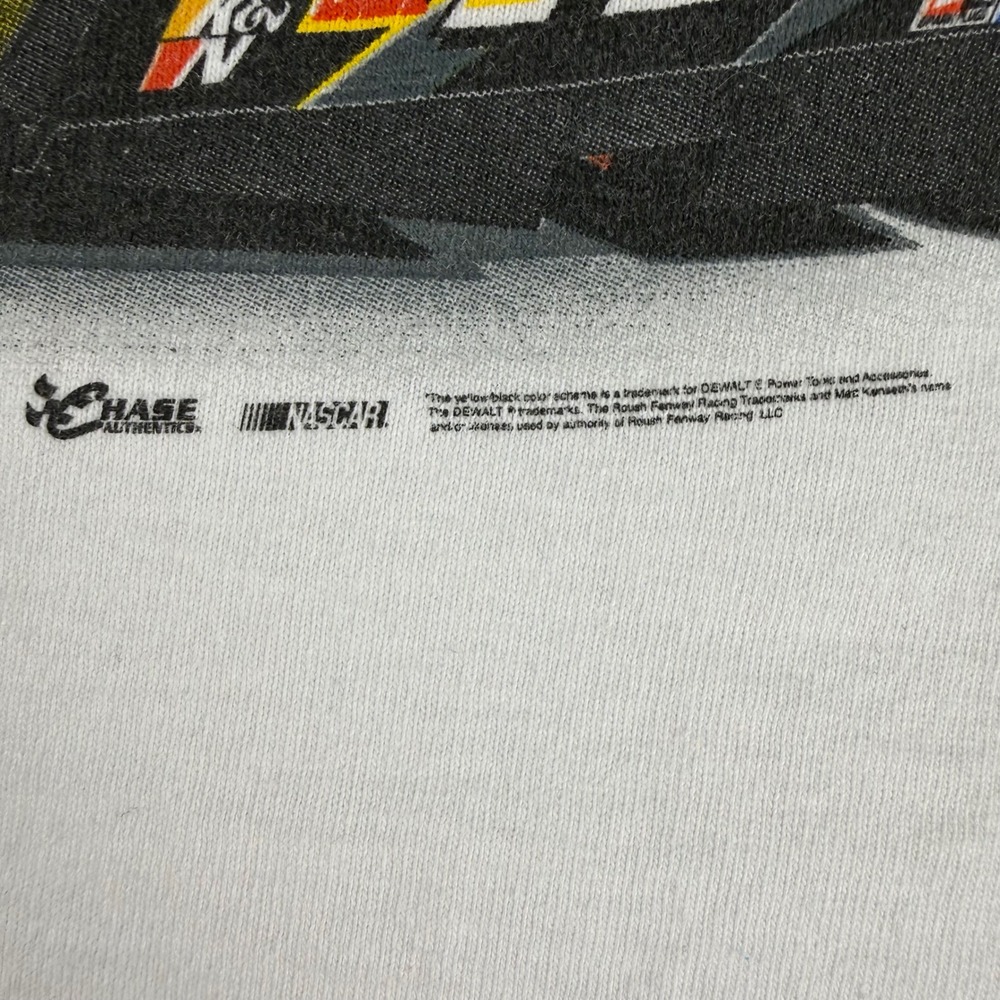 Vintage Matt Kenseth NASCAR T Shirt Mens 2XL White DeWalt Roush Fenway Racing 17 - Picture 8 of 16